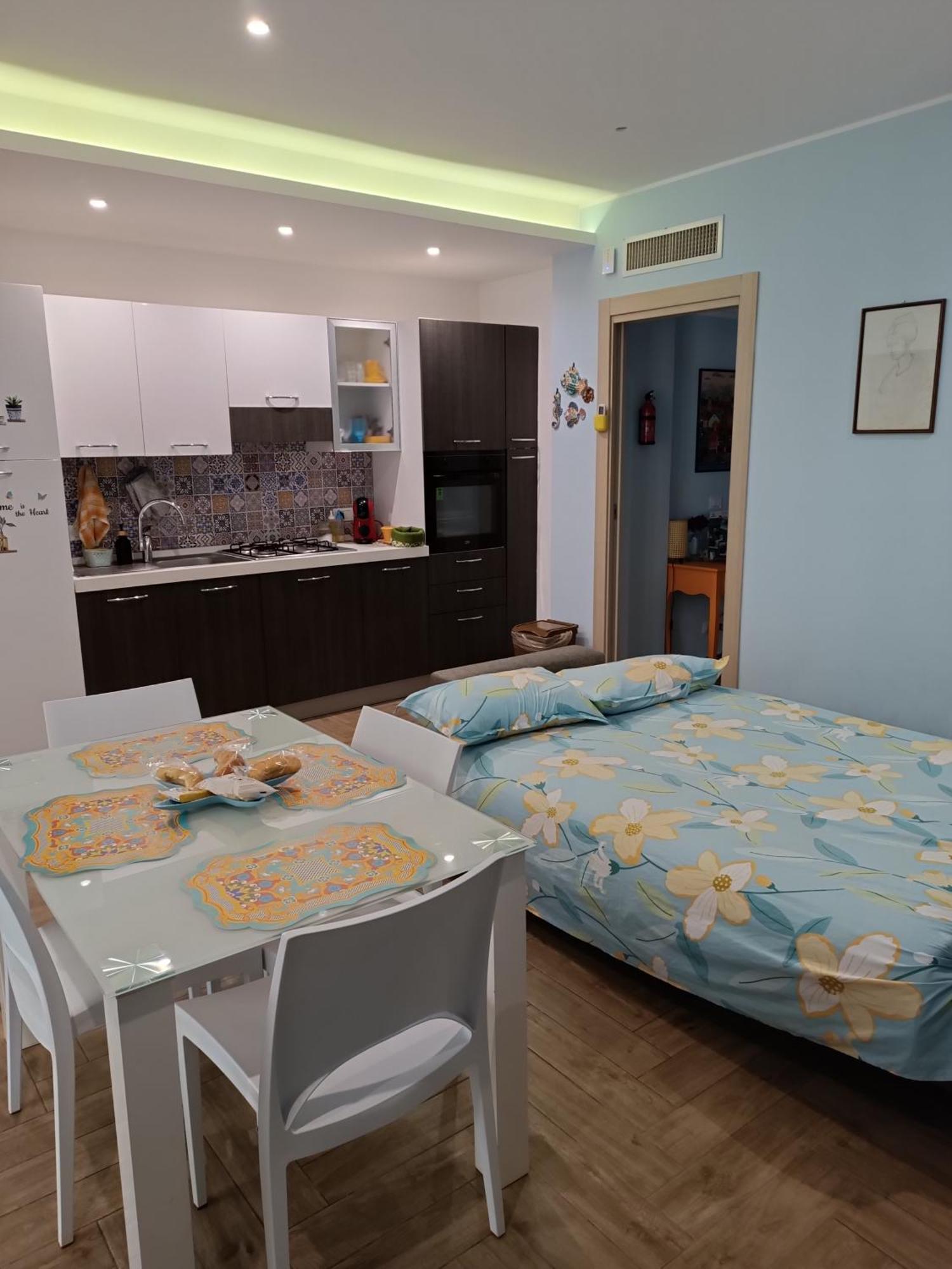 Апартаменты Casa Azzurra Джардини-Наксос Экстерьер фото